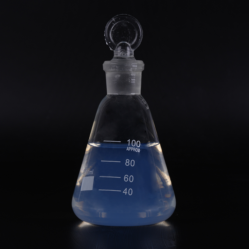 How do small particle silica sols achieve a balance between high light transmittance and strong thermal insulation in ultra-thin, transparent thermal insulation coatings?